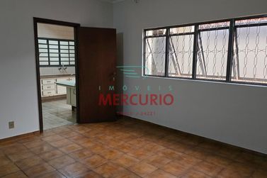 Casa &agrave; venda - 200m&sup2; - Vila Cordeiro