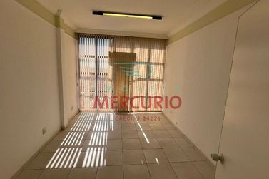 Sala Comercial &agrave; venda - 93m&sup2; - Centro