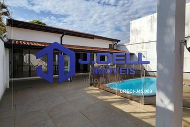 Casa &agrave; venda - 400m&sup2; - Bela Vista