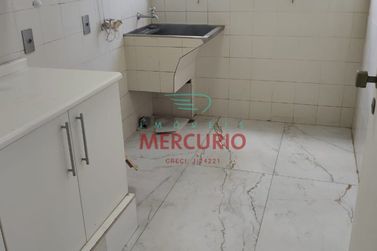 Apartamento &agrave; venda - 220m&sup2; - Centro