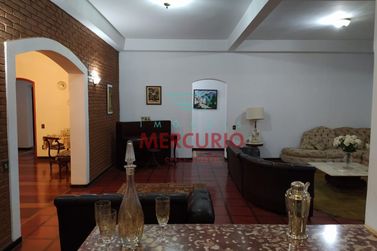 Casa &agrave; venda - 729m&sup2; - Jardim Shangri-L&aacute;