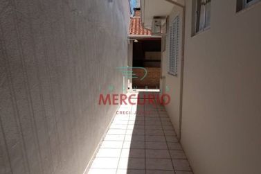Casa &agrave; venda - 180m&sup2; - Vila Altin&oacute;polis