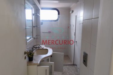 Apartamento &agrave; venda - 220m&sup2; - Centro