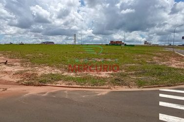 Terreno &agrave; venda - 330m&sup2; - Residencial Guestier