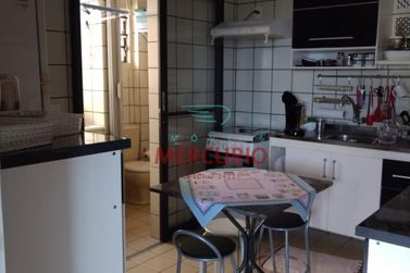 Apartamento &agrave; venda - 70m&sup2; - Jardim Auri Verde