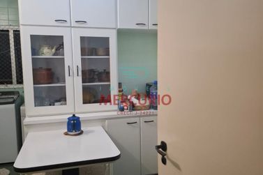 Apartamento &agrave; venda - 70m&sup2; - Centro