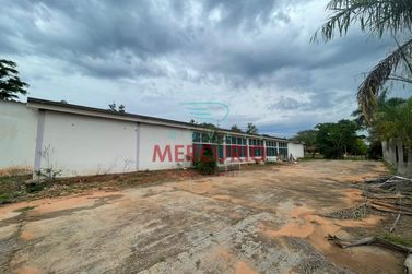 Ch&aacute;cara &agrave; venda - 827m&sup2; - Ch&aacute;caras Piratininga
