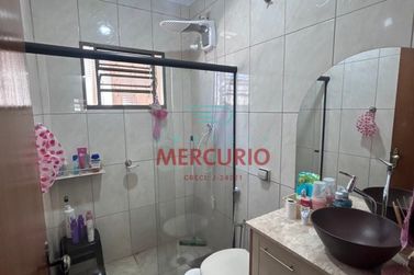 Casa para alugar - 211m&sup2; - Jardim Petr&oacute;polis