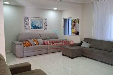 Casa &agrave; venda - 616m&sup2; - Jardim Santana