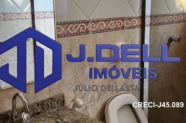 Casa &agrave; venda - 240m&sup2; - Jardim Terra Branca