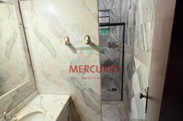 Casa &agrave; venda - 301m&sup2; - Centro