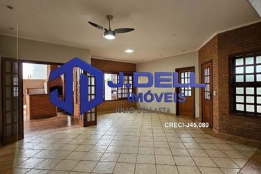 Casa &agrave; venda - 358m&sup2; - Serrao