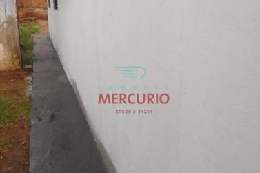 Casa &agrave; venda - 200m&sup2; - N&uacute;cleo Habitacional Vereador Edson Francisco da Silva