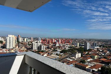 Apartamento &agrave; venda - 100m&sup2; - Vila Cardia