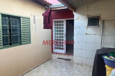 Casa &agrave; venda - 164m&sup2; - N&uacute;cleo Habitacional Mary Dota