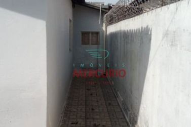 Casa &agrave; venda - 130m&sup2; - Vila Nova Santa Luzia