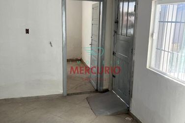 Casa &agrave; venda - 400m&sup2; - Centro