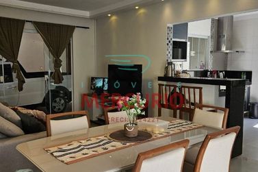 Casa &agrave; venda - 137m&sup2; - Jardim Solange