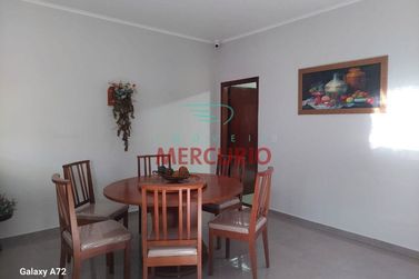 Casa &agrave; venda - 190m&sup2; - Jardim Continental