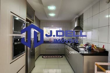 Casa &agrave; venda - 330m&sup2; - Vila Nova Santa Luzia