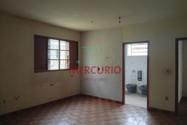 Casa &agrave; venda - 363m&sup2; - Vila Cardia