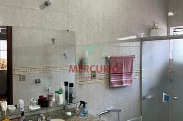 Casa &agrave; venda - 325m&sup2; - Vila Santa Tereza