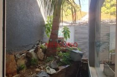 Casa &agrave; venda - 294m&sup2; - Centro