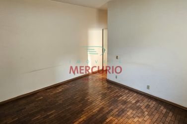 Casa &agrave; venda - 247m&sup2; - Vila Aeroporto Bauru