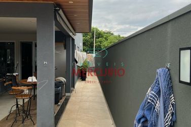 Casa &agrave; venda - 248m&sup2; - Condom&iacute;nio Vale Florido 2