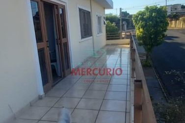 Sobrado &agrave; venda - 237m&sup2; - Novo Jardim Pagani