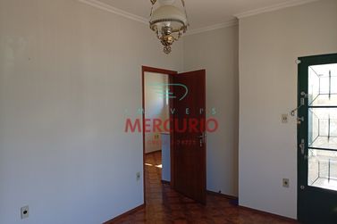 Casa &agrave; venda - 301m&sup2; - Centro