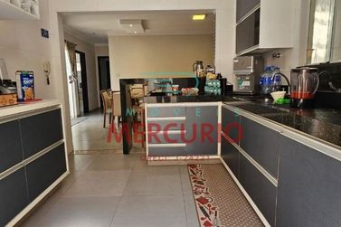 Casa &agrave; venda - 137m&sup2; - Jardim Solange
