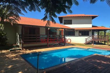Ch&aacute;cara &agrave; venda - 236m&sup2; - Condom&iacute;nio Real Village