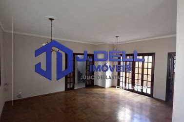 Casa &agrave; venda - 200m&sup2; - Vila Camargo