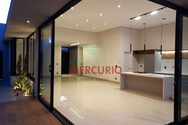 Casa &agrave; venda - 253m&sup2; - Condom&iacute;nio Residencial Cyrela