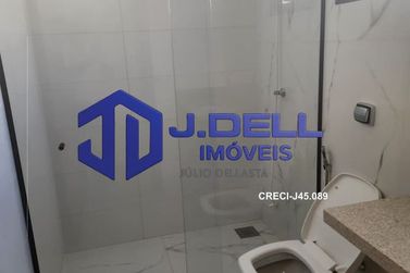 Casa &agrave; venda - 300m&sup2; - Centro