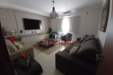 Ch&aacute;cara &agrave; venda - 695m&sup2; - Rio Verde