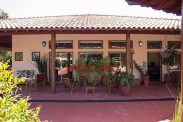 Casa &agrave; venda - 952m&sup2; - Jardim Shangri-L&aacute;