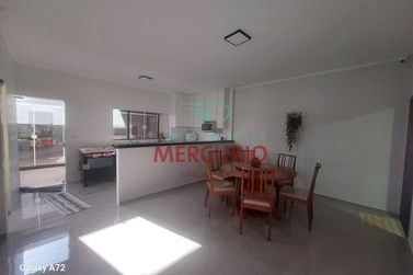 Casa &agrave; venda - 190m&sup2; - Jardim Continental