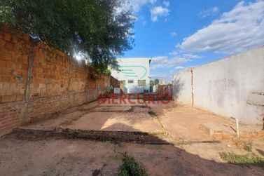 Casa &agrave; venda - 400m&sup2; - Jardim Bela Vista