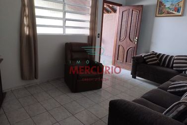 Casa &agrave; venda - 200m&sup2; - Jardim Colonial
