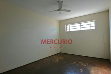 Casa &agrave; venda - 100m&sup2; - Parque Residencial das Cam&eacute;lias