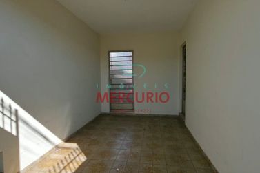 Casa &agrave; venda - 100m&sup2; - Parque Residencial das Cam&eacute;lias