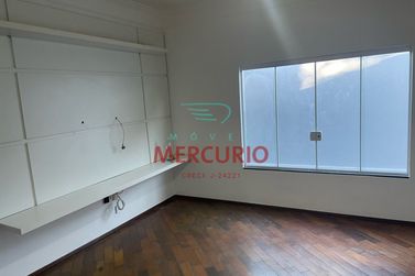 Casa &agrave; venda - 350m&sup2; - Santa F&eacute;