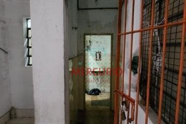 Ponto Comercial para alugar - 200m&sup2; - Centro