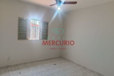 Casa &agrave; venda - 242m&sup2; - Vila Nova Nip&ocirc;nica