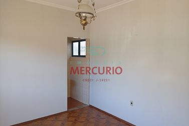 Casa &agrave; venda - 301m&sup2; - Centro