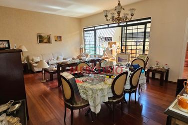 Casa &agrave; venda - 669m&sup2; - Vila Silva Pinto