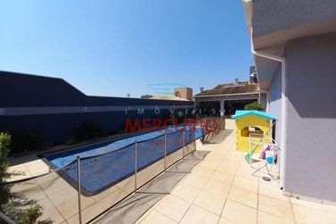 Casa &agrave; venda - 350m&sup2; - Residecial Primavera