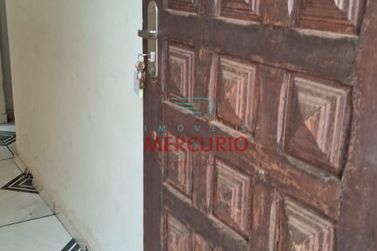 Casa &agrave; venda - 297m&sup2; - Jardim Terra Branca
